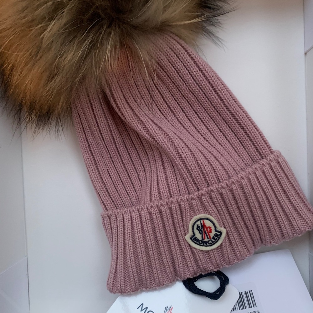 Moncler pink fur beanie 💕 new in box